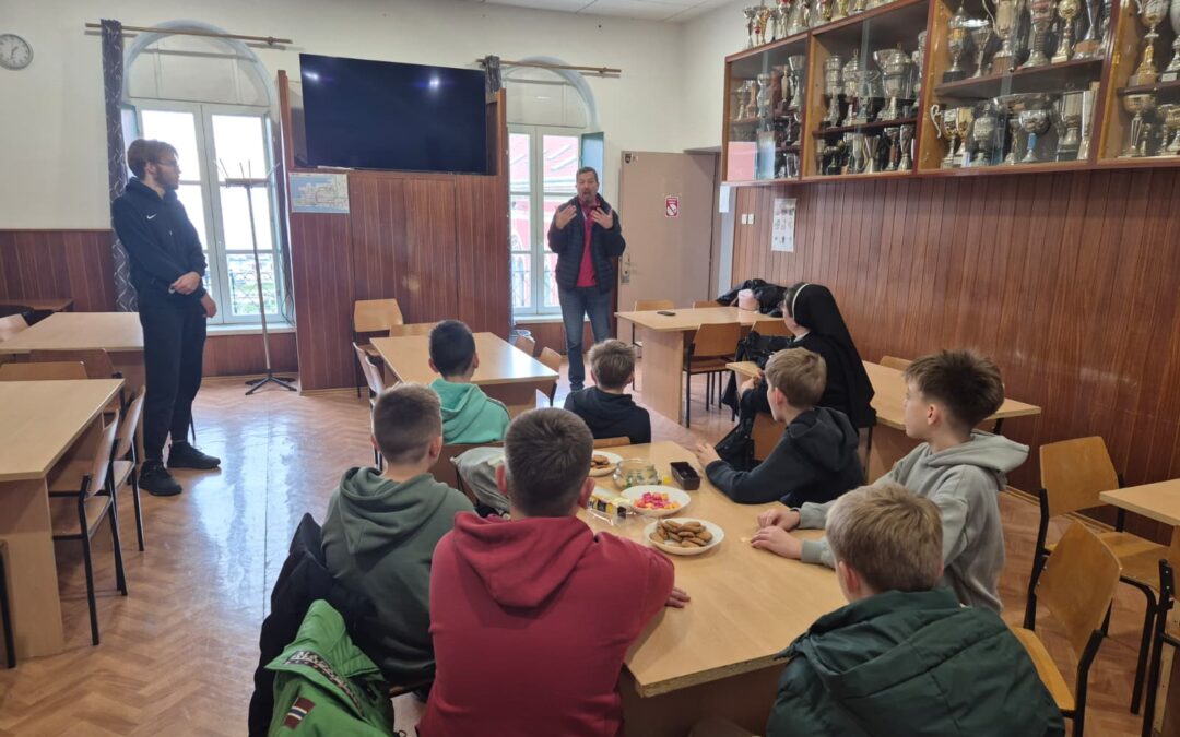 POSJET GRUPE „SRCE ZA DRUGE“ UDRUZI GLUHIH I NAGLUHIH OSOBA SPLIT– ISKUSTVO KOJE OBOGAĆUJE