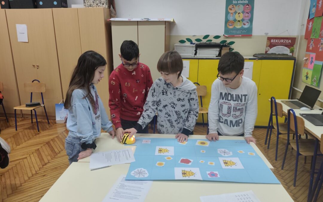 Posjet učenika iz Grčke i radionica programiranja s Bee‑botom